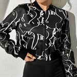 NWT, Lavishly Paris Women’s Designer Graphics Zip Up. Black Photo 13