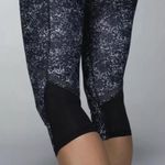 Lululemon  - Hop To It Crop *Full-On Luxtreme
Rocky Road Sand Dune Ground / Black Photo 2