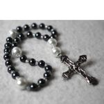 Source Unknown Boot Scootin Dark Gray/White Faux Pearl Silver Tone  Cross Purse/Boot Bracelet Photo 2