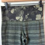Lululemon  women SZ 4 Skinny Groove Pant II Green Butterfly Leggings Photo 5