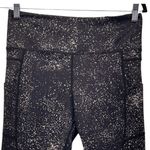 Zyia Active Leggings 12 Reflective Pocket Capri Athletic Running Workout Cycling Black Photo 2