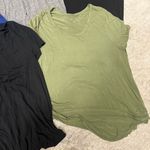 Merona  Target Bundle Lot of Five Scoop Neck Bounce Material Round Hem T-Shirts Photo 3