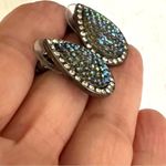 Teardrop rhinestone post earrings Photo 5