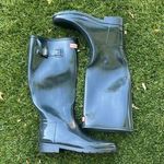 Hunter Tall Glossy Rain Boots Photo 0