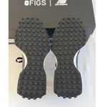 New Balance Figs 327 in Black, Size 8.5 Photo 9