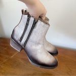 Circle G  • White & Black Zipper Fashion Booties western painted distressed Photo 6