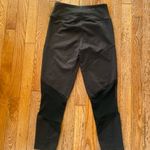 SO black capri athletic leggings Photo 4