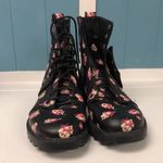 Volcom  Go Figure combat boots with roses women’s size 8.5‎ Photo 2