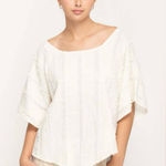 WOMEN CASUAL TOP IN CREAM, CREW NECK WITH V Photo 0
