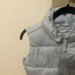 Old Navy  girls puffer vest  Photo 2