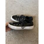 Converse  Chuck Taylor All Star Ox Women's Shoes Black-White 558002c Women’s 5‎ Photo 2