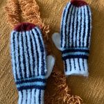 Cute Mittens Multiple Photo 0