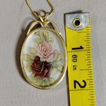 Roses Pendant Necklace 29 Inch Vintage Flowers Oval Pink Red Gold Tone Frame Photo 3