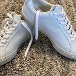 VEJA  Women's Esplar Leather  Sneaker size 6 Photo 2