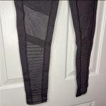 Alo Yoga  Size Medium Low Waist Grey Moto Legging Athletic Textured Mesh Pant Photo 5