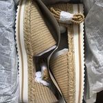 DSW Platform  Photo 2