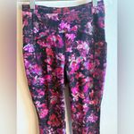 Lululemon Swift Speed High-Rise Tight 28"
Fluoro Floral Multi Size 4 Photo 4
