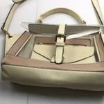 un brand ladies hand bag M Tan Size M Photo 14