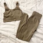 Forever 21 Seamless High Waist Active Leggings And Sports Bra Set Photo 0