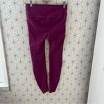 Lululemon Enlighten Tight 25”
Regal Plum Photo 7