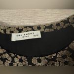 Equipment  FEMME Metallic Gold Flowers RILEY TEE SILK Luxe Office Dressy Size XS Photo 6