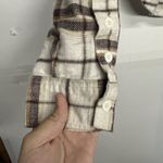 American Eagle  Outfitters women’s cropped flannel Size Small Photo 2