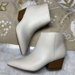 Alfani  Womens Armena  Ivory Pointed Toe Booties Shoes 9.5 Medium NWOB Photo 2