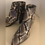 275 Central women snakeskin leather short boots US 6.5 Euro 37 Tan Photo 11