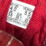  Old school style Vans in Red and white.
Size 5.5 Photo 6