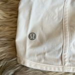 Lululemon  Hotty Hot Low Rise Lined 4” Short Photo 2