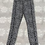 OUGES cheetah print leggings size medium. Brown Photo 1