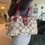 Coach Vintage Soho Signature Carryall Tan and Patent Cherry Red Purse Bag 🍒 Photo 2