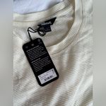 Allbirds Women’s Natural Run Tee Large Cream Yellow NWT Fitness Exercise Shirt Photo 3