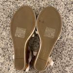 EXPRESS Wedges Photo 3