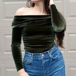 Majorelle  by Revolve Green Velvet Off Shoulder Long Sleeve Ruched Bodysuit XS Photo 8