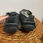 UGG  Retreat 5767 Black Suede‎ Shearling Lined Driving Loafer Moccasin Womens 7 Photo 5