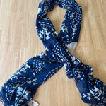 Disney  parks scarf new with tags‎ light weight Photo 0