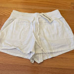 Urban Outfitters  White Linen Shorts Photo 0