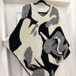 Vintage Abstract Print Eyelash Fuzzy Poncho Black White One Size Size undefined Photo 2