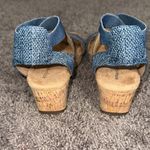 Easy Spirit  Navy and Tan Sandals Photo 2