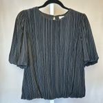 Evereve  Top Black Volume Sleeve  Photo 0