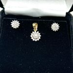 Genuine 14K & brilliant cut diamond flower cluster earrings & pendant set, NWOT Photo 2