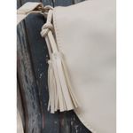 White Avon Signature Collection Vegan Leather Crossbody Purse Adjustable MINT Photo 6