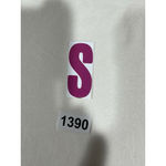 Womans Avenue 18 Photo 8