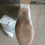 Pretty Little Thing  Women's Size 8 Faux Leather Crocodile Boots Cream Block Heel Photo 5