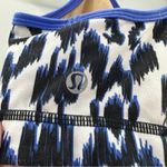 Lululemon Vintage  No Limits Tank in Blue &‎ White Animal Print Sz 6 Photo 4