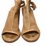 Rag and Bone  Wyatt Perforated Sandals Womens US 9 Tan Leather Slingback City Chic Photo 5