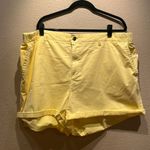 Old Navy New Women’s High-Waisted OGC Pull-On Chino Short Yellow Size 3X Photo 2