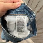 Old Navy Distressed Dad Denim Jean Shorts 5” Women’s Size 4 Photo 5