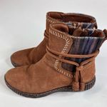 Clarks Caroline Lily boots suede size 6 side zipper closure Photo 4